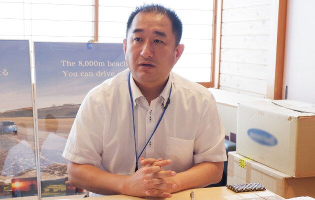 安達さん_RS.png