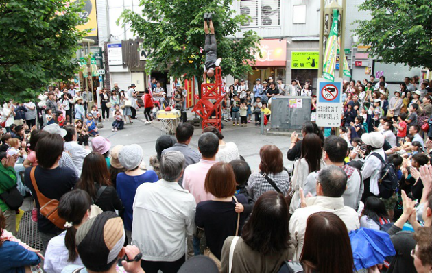 まちなか_大道芸写真_RS.png
