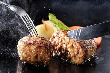 こだわりの特製ハンバーグ、ふるさと納税をきっかけに全国へ展開し売上2000％へ