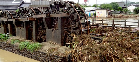 災害直後の三連水車