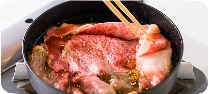 すき焼きで!この霜降りはまさに芸術!とろける“艶さし”をご賞味あれ イメージ