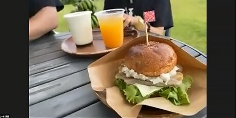 島豚バーガーやたんかんジュース