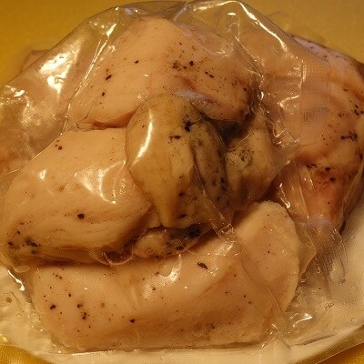 四万十鶏やわらかサラダチキンの黒潮天日塩味1400g