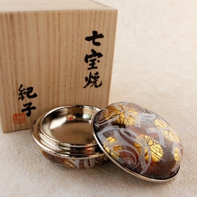 七宝焼　合子