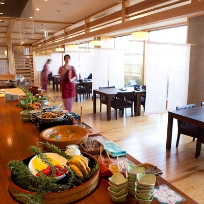「加太淡嶋温泉　大阪屋ひいなの湯」1泊2食付きペア宿泊券【土・休前日限定】