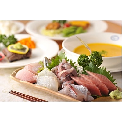 【豪華!】伊勢海老鬼殻焼きor地魚盛合せが選べる1泊2食付き宿泊券(2名利用)