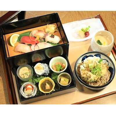 DHCプロデュース 赤沢日帰り温泉館ペアチケット&赤沢亭での寿司御膳昼食付き