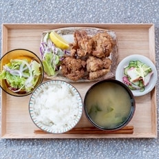 ゆったり空間で楽しむリラックス食堂湘南台 ランチ食事券(2名様分)