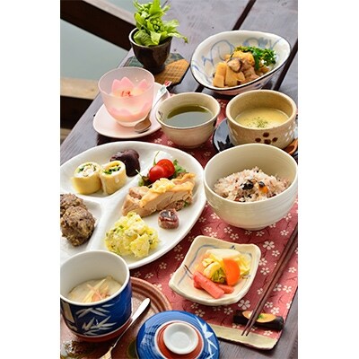 山上湖畔の宿　四尾連湖水明荘　ペア宿泊券(2名1泊2日2食付き)[5839-0086]