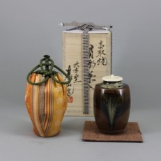 [高取焼]肩衝茶入(幅6cm×8.6cm) 桐箱入り