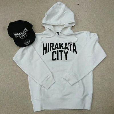 「HIRAKATA CITY」パーカー(白Mサイズ)+CAP(黒)セット