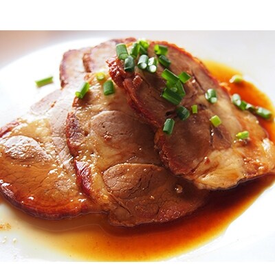 こまつ名物炭火焼豚(1本・箱入)【B10】