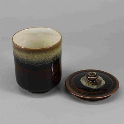 【高取焼】 蓋付湯呑(大)(幅9センチ×高さ10.5センチ　約300cc)
