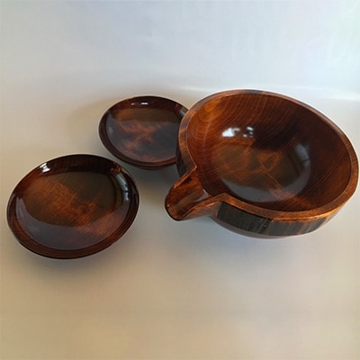 伝統的工芸品　南木曽ろくろ細工　栃　片口　小　(盃2個付き)