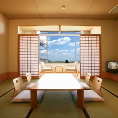 標高350mからの絶景オーシャンビュー　公共の宿マウントあかね【1名様1泊2食付ご宿泊券】平日限定