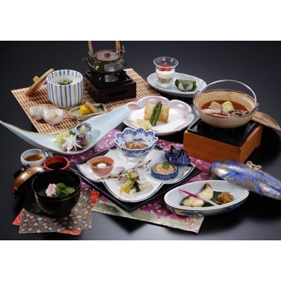浜名湖かんざんじ温泉ホテル九重 料理人こだわりの季節の創作会席ランチ 華日和 ペア お礼品詳細 ふるさと納税なら さとふる