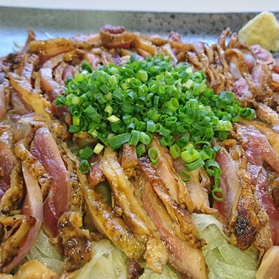 熟成骨付もも焼き1本・鶏ももたたき300g(約5～6人前)・熟成手羽元焼き3本入×2袋