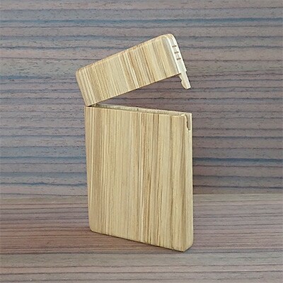 木工職人が作った手作り木の名刺入れ(オーク)
