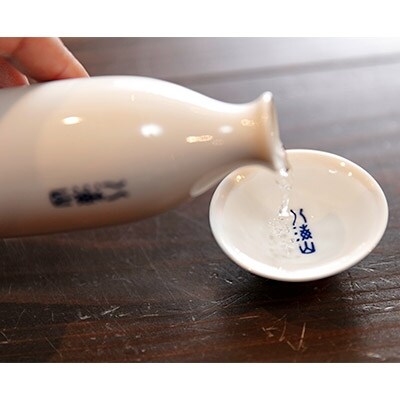 「2020年5月下旬発送」越後の名酒「八海山」 純米吟醸・大吟醸　一升瓶詰合せ 