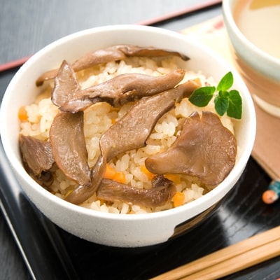 滋賀県竜王町産ヘルシーきのこ「足太あわび茸」約1kgと「ご飯のおとも」セット