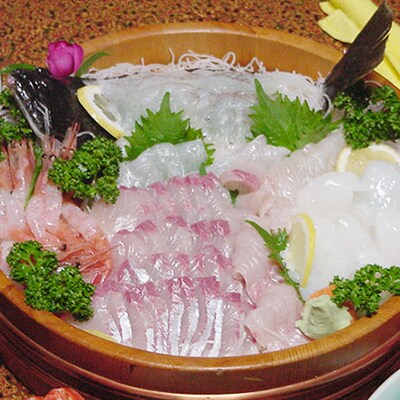 美浜の旬の海鮮料理ペア(2名様)宿泊券