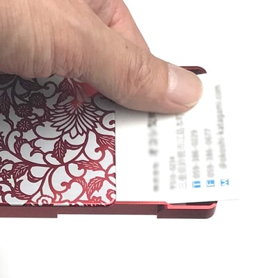 名刺ケース　ジュラルミン削り出し【アラベスク】RED