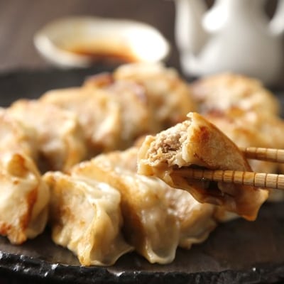 【はやきたチーズ付き】夢民豚ぎょうざ　12個入×2・夢民豚バラしゃぶしゃぶ　300g×3　チーズ×1