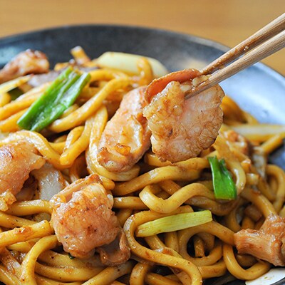 鮮度抜群!国産牛ホルモンとうどんセット