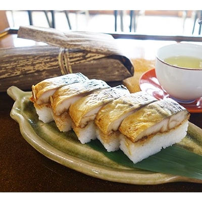 鯖寿司セット(〆鯖・焼鯖)