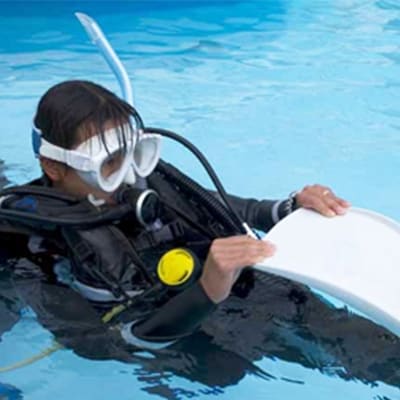 すべてのダイバーが身につけておきたい!　PADI　レスキュー・ダイバー・コース(3日間)