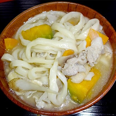 トウエイ物産の生めんと自家製激辛とうがらしセット