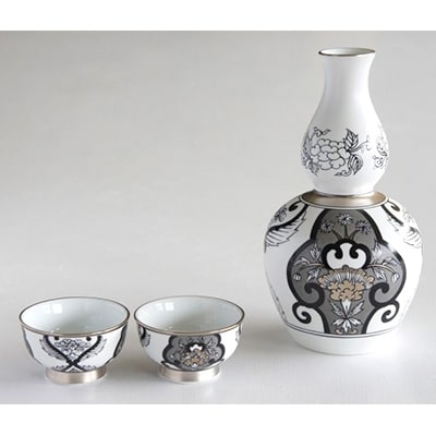ARITA PORCELAIN LAB 古伊万里草花紋 プラチナ・半酒器セット | お礼品
