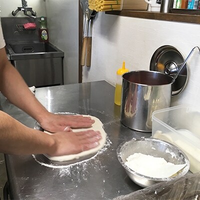 REICAFEこだわりの本格石窯ピザ  3種