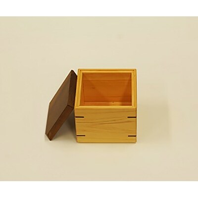 呼吸する木の器「ヒノキのお弁当箱(小)」