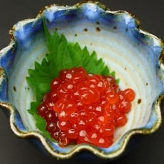 北海道標津産 天然 秋鮭満足セット 鮭切身5切・筋子1本・白子1本【船上一本〆シリーズ】