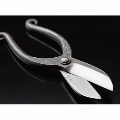 【金高刃物老舗】花鋏 黒打 穂長 青鋼(五寸五分)