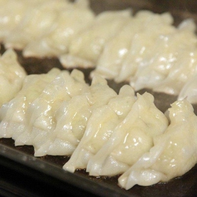 【ぎょうざ処　亮昌】冷凍亮昌ぎょうざ　贈答用セット(木箱入り)