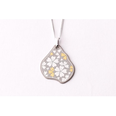 【中嶋象嵌】ナシ型ペンダント〈ベージュ〉