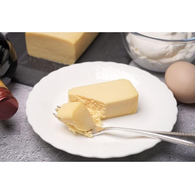 【ル・ピックアシエット】おきてやぶりのチーズケーキ　1本(600g)