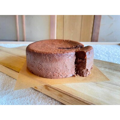 【京都チーズケーキ博物館】カマンベールのニューヨークチーズケーキ(カカオ)