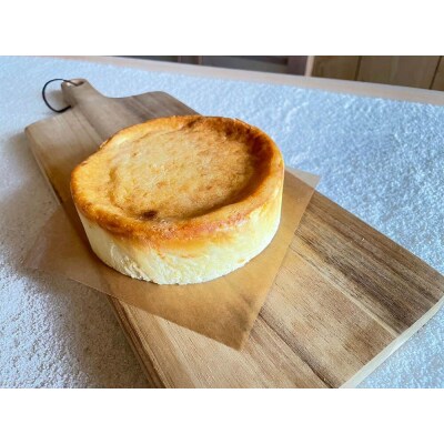 【京都チーズケーキ博物館】カマンベールのニューヨークチーズケーキ(プレーン)
