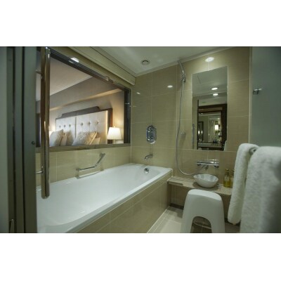 【京都センチュリーホテル】平休日1泊朝食付ペア宿泊券《グランコンフォートデラックスツイン》