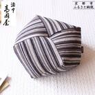 【洛中高岡屋】シンプルなデザインと素材感 おじゃみ座布団<グラフ・ブラック>