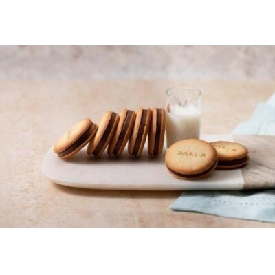【高島屋選定品】〈dari K(ダリケー)〉カカオサンドクッキー2種食べ比べセット(ミルク・抹茶)