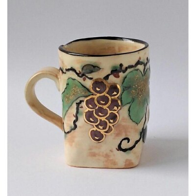 ギャラリー洛中洛外 形が特徴的で実り多い葡萄が華やか 浮花葡萄マグカップ|陶器 人気 マグカップ