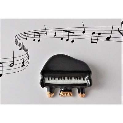 【ギャラリー洛中洛外】音楽好きな人に特におすすめ 楽器を再現 ハーモニー箸置