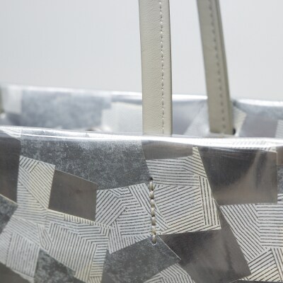 【KENTO HASHIGUCHI×京都西陣織】銀引箔 トートバッグ A4 縦型|京都 バッグ 鞄