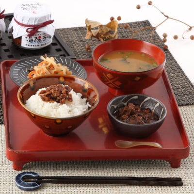 ごろっとたっぷり具材　伊勢海老入り贅沢な食べるラー油　『海陽ラー油』100g×1瓶