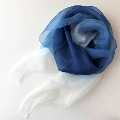 徳島県海陽町 あまべ藍染め国産二重織りシルクストール Umikaze グラデーション お礼品詳細 ふるさと納税なら さとふる