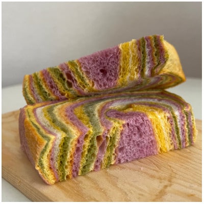 【毎月定期便】【4枚切り】レインボー食パン　冷凍3斤　保存料無添加　虹色は緑黄色野菜!!全3回